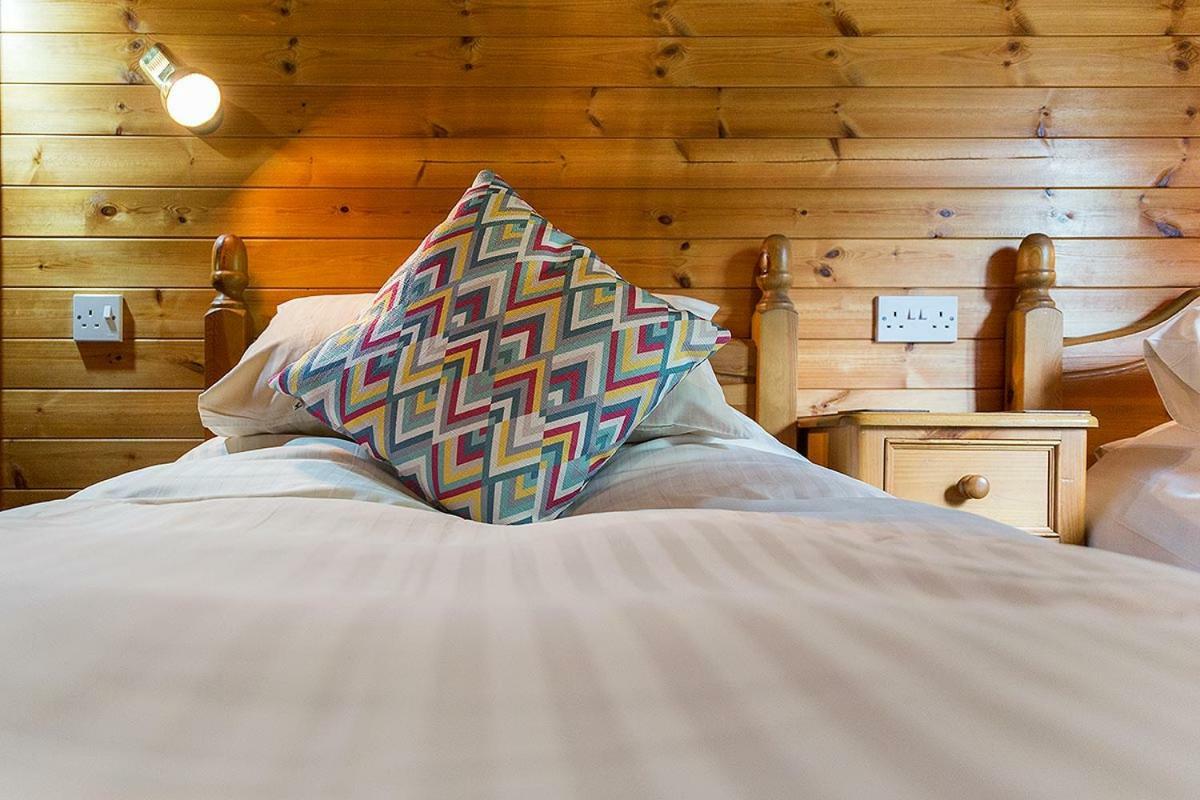 Lunga House Beach Lodges Craobh Haven Esterno foto