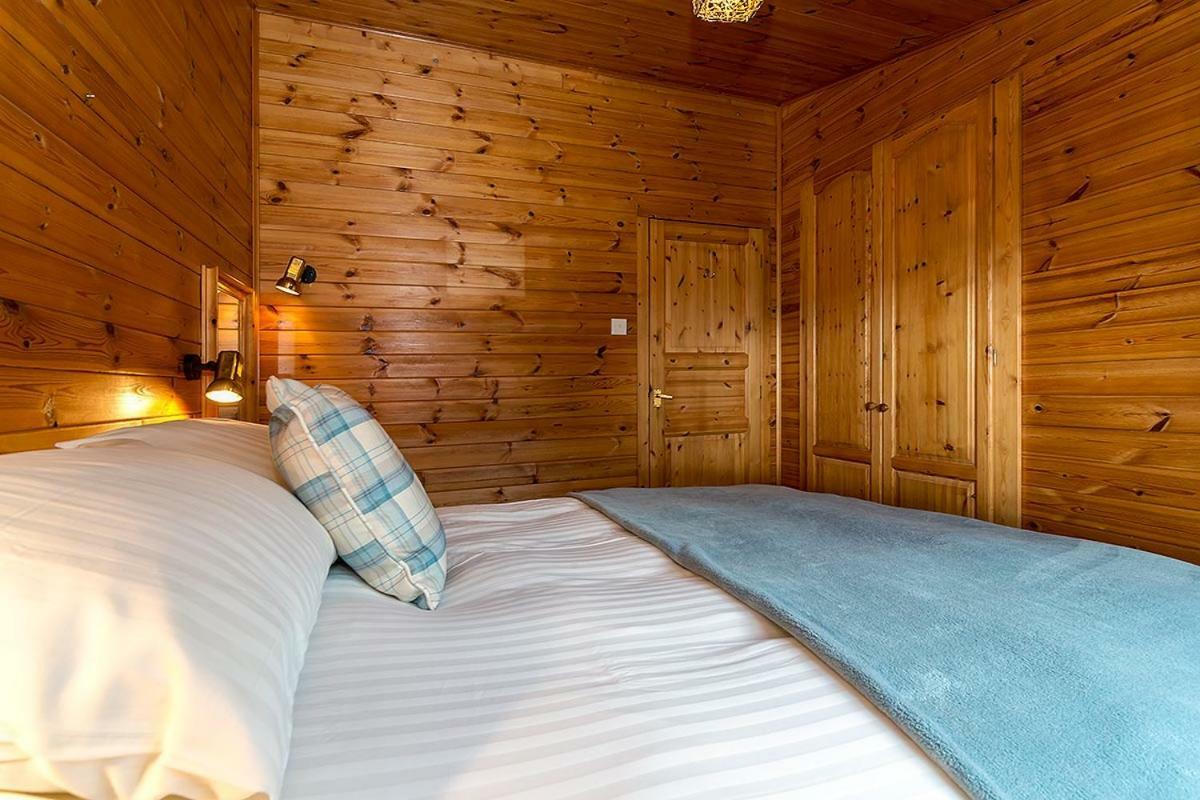 Lunga House Beach Lodges Craobh Haven Esterno foto
